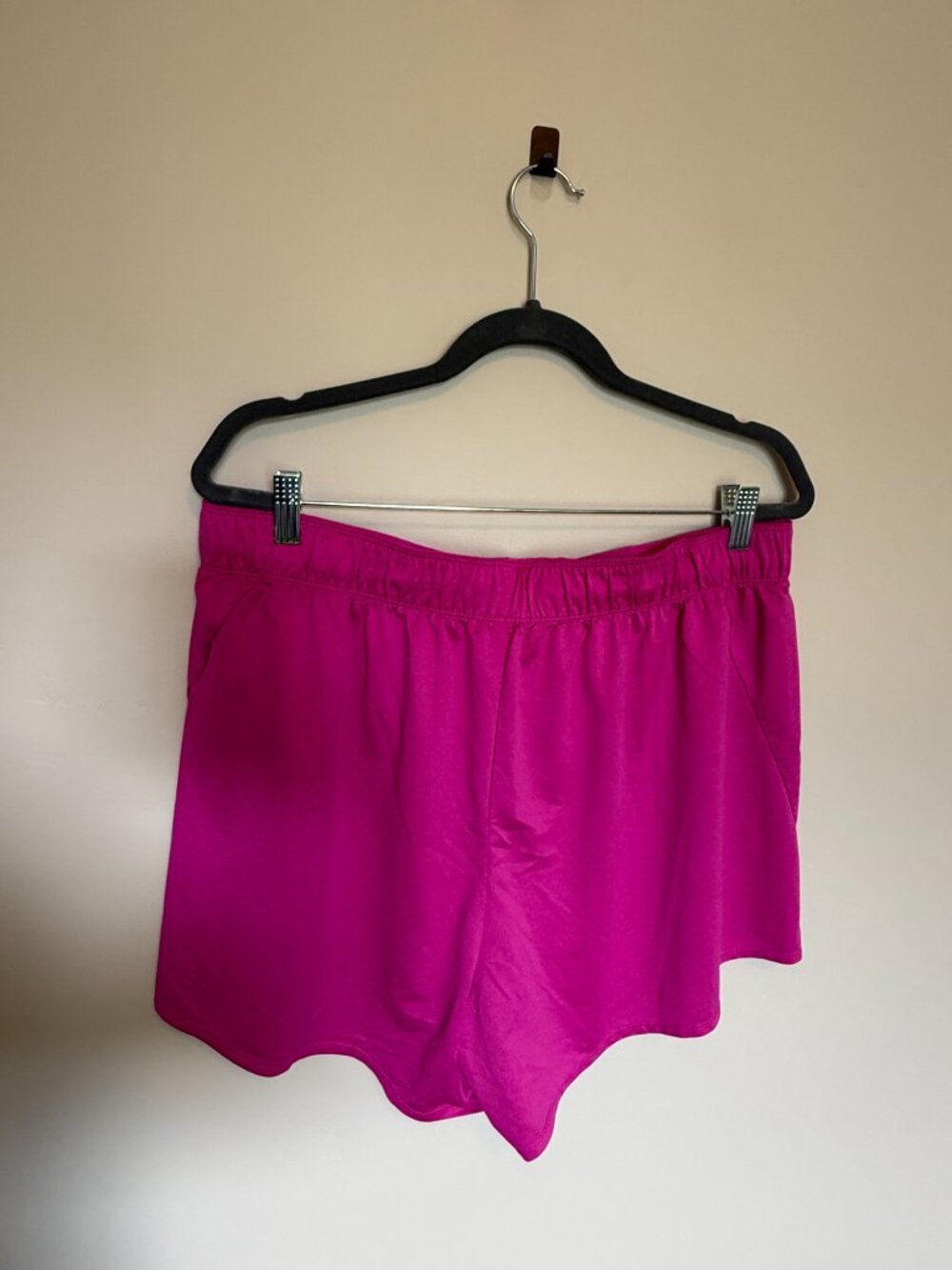 NWOT Nike Dri-FIT Running Shorts Women’s XL Pink Athletic Workout Lightweight - Picture 3 of 3